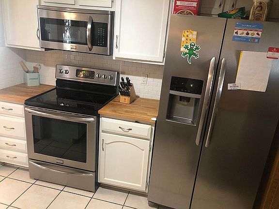5th image of 2820 Country Club Dr