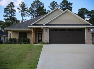 169 Plantation Hill Dr, Ruston, LA 71270