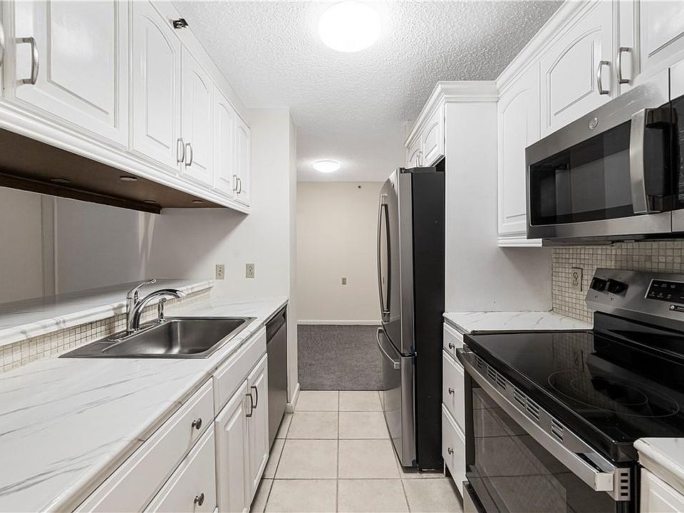 1st image of 25 Rockledge Avenue #401