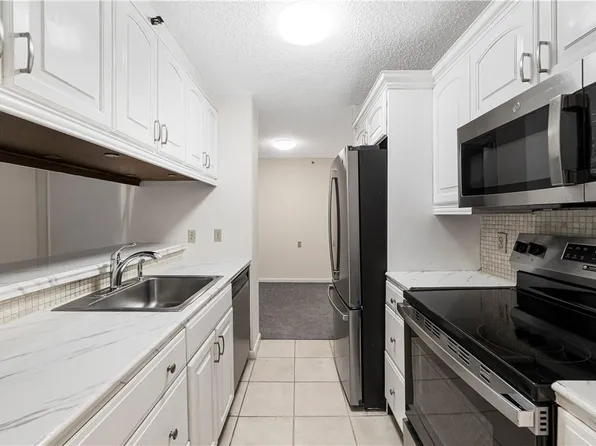 25 Rockledge Avenue #401, White Plains, NY 10601