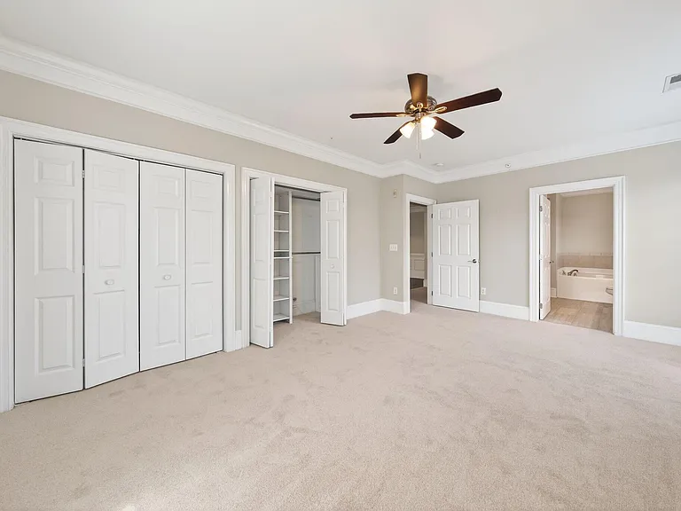 423 Waterford Lake Dr — Photo 35