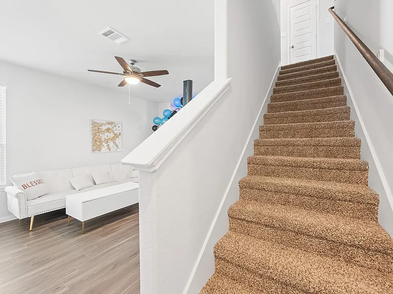 22126 Regal Heights Ln — Photo 18