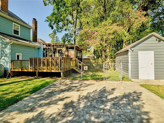 3rd image of 700 W 2nd Ave