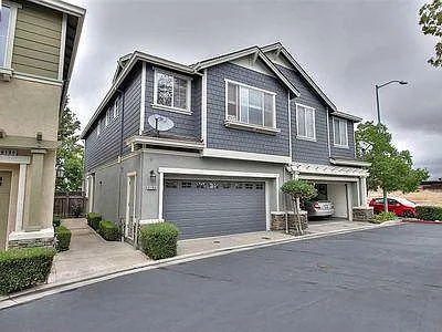 6186 Moore Pl — Photo 1
