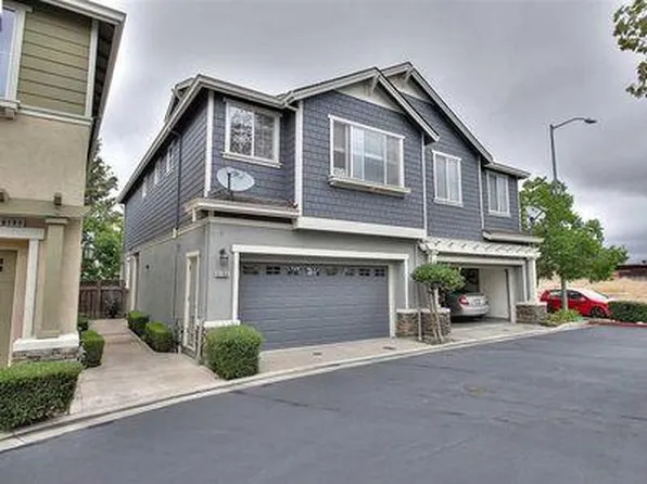 6186 Moore Pl, Dublin, CA 94568
