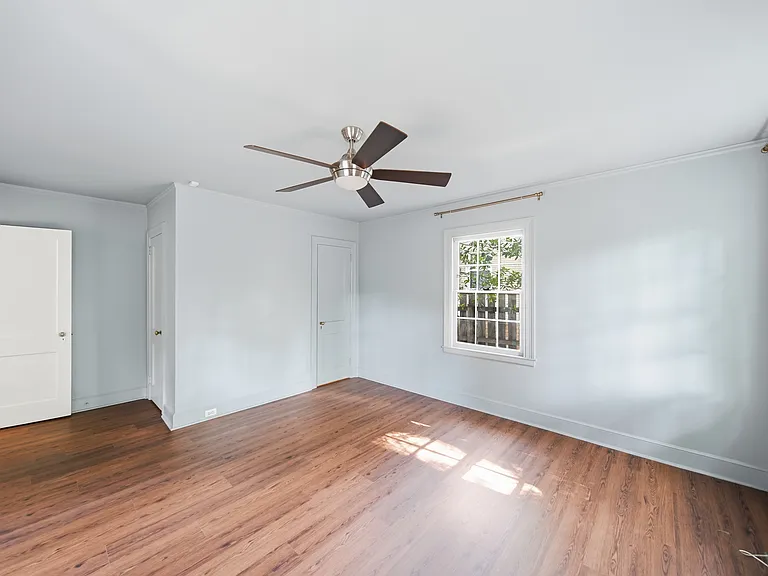 1424 Lyon Ct — Photo 6