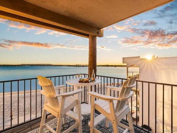 1221 Parker Pl Unit 21, San Diego, CA 92109