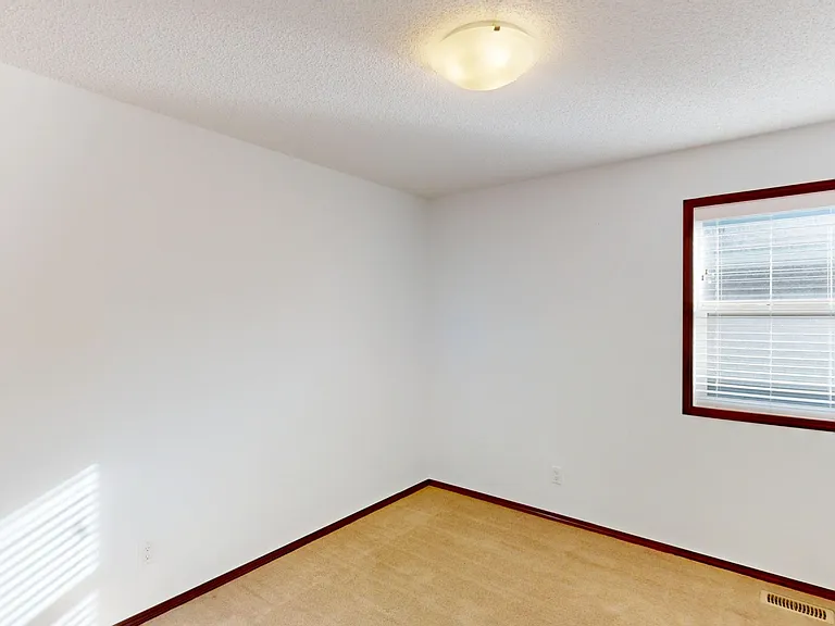207 Auburn Glen Dr SE — Photo 19