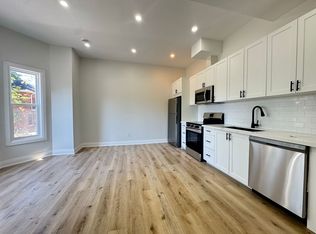 125 Mount Albion Rd #1, Hamilton, ON L8K 5S7