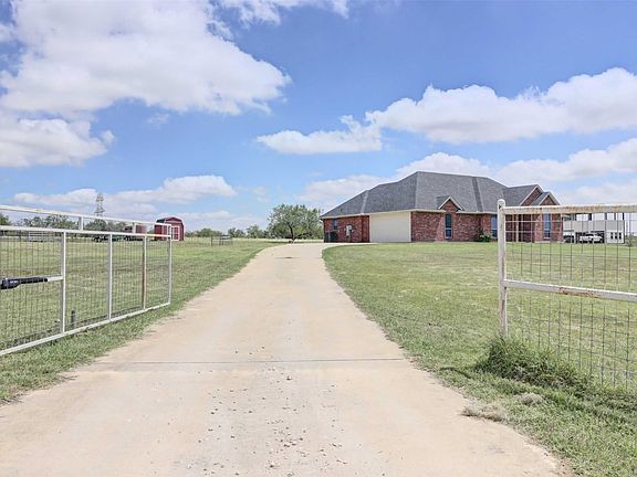 2nd image of 628 County Road 903