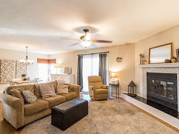 4th image of 8711 Christygate Ln