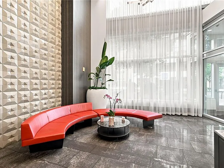 1080 Peachtree St NE #1306 — Photo 31