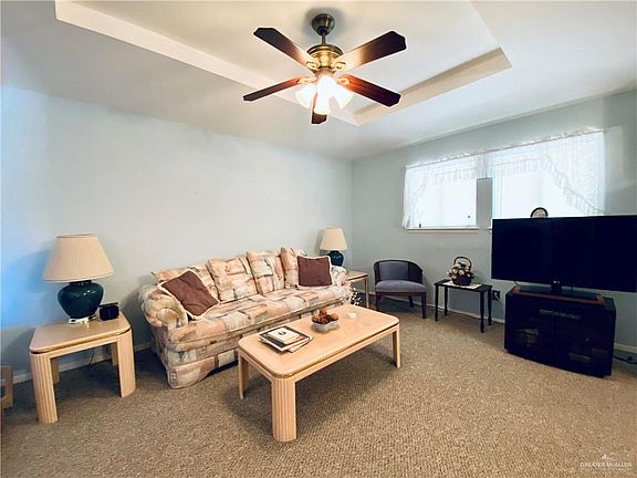 3rd image of 1719 W Gastel Cir
