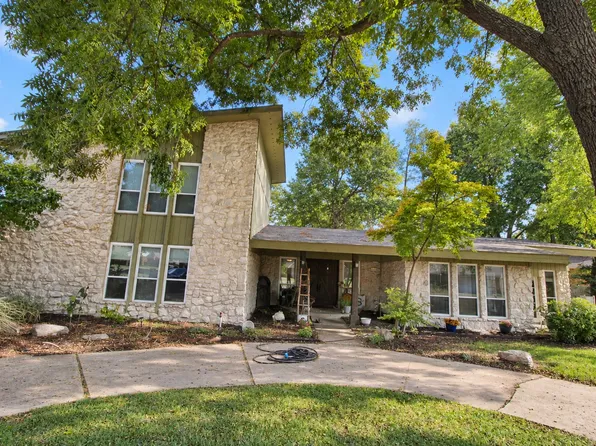 8413 Shadowood Ave, Broken Arrow, OK 74011