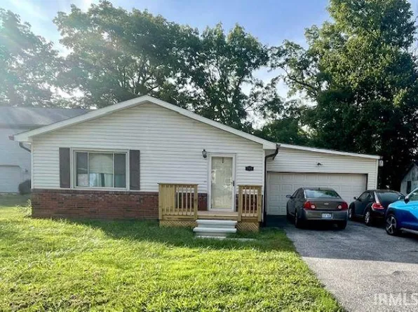 210 S Paul St, Ellettsville, IN 47429