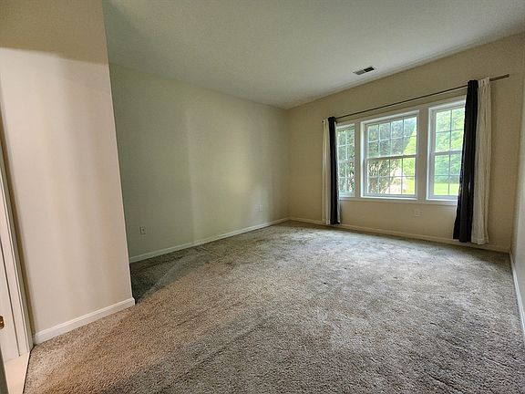 5th image of 365 Tilden Commons Ln #365