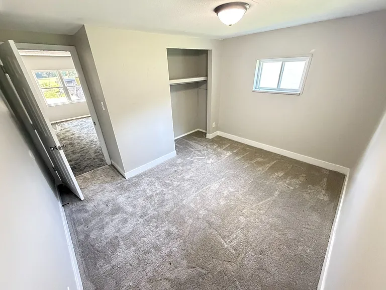 45 Green Meadow Dr — Photo 4