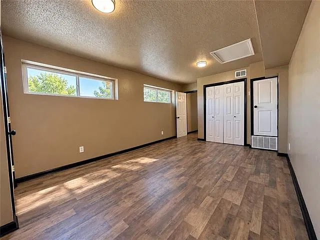 2 bed, 1.0 bath, 800 sqft, $1,100 — Photo 4