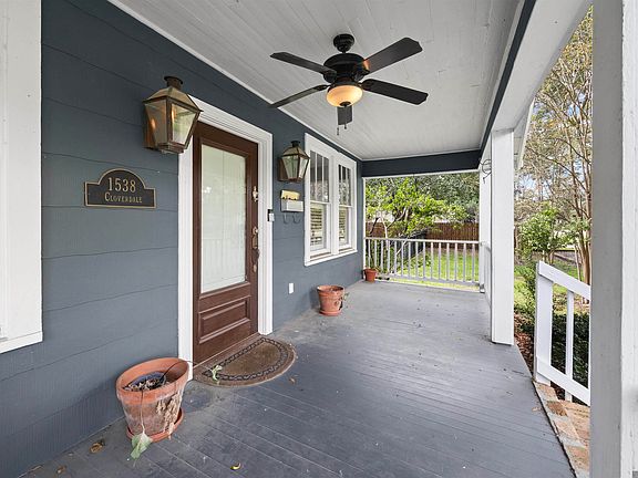 5th image of 1538 Cloverdale Ave