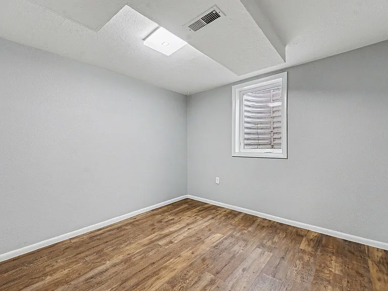 8888 W Woodard Dr — Photo 12