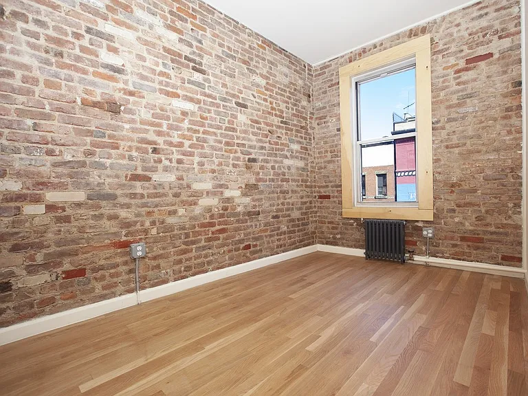 174 Spring St #14 — Photo 4