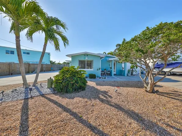 508 129th Ave E, Madeira Beach, FL 33708