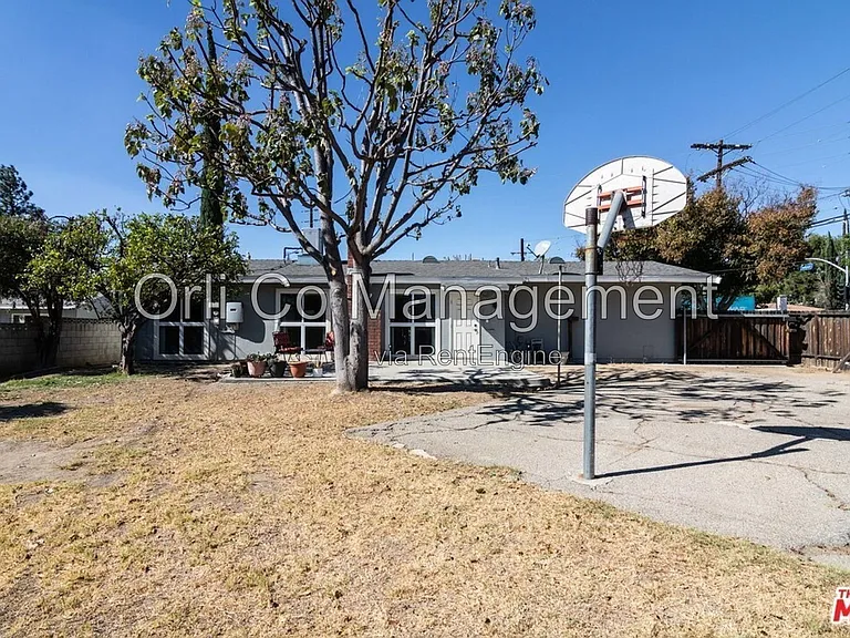 10056 Mason Ave — Photo 11