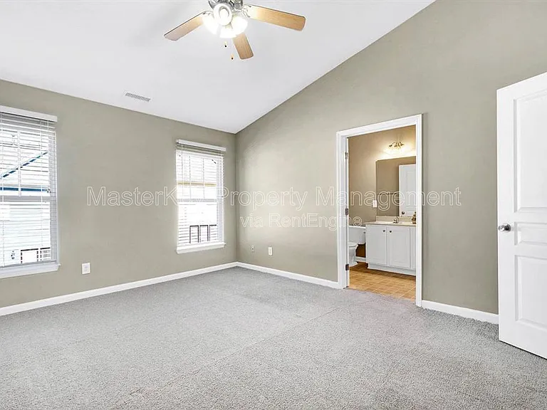 316 Kinellan Ln — Photo 24