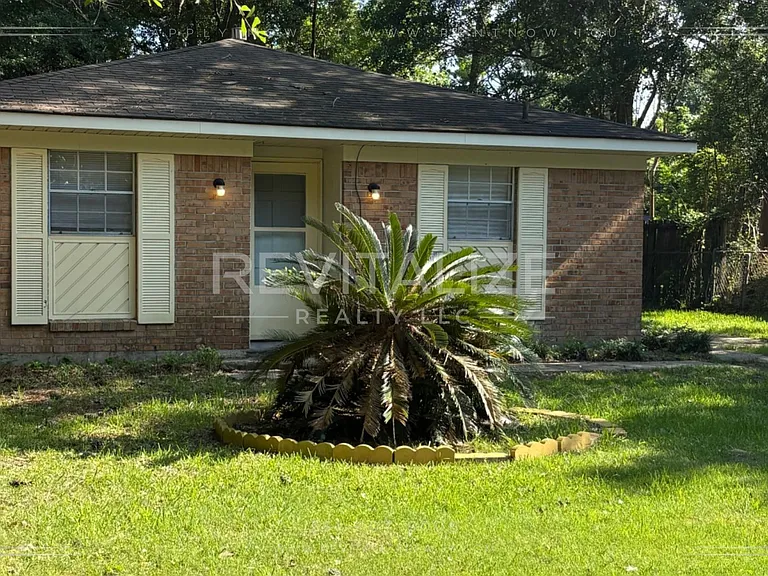 1803 Runnels Rd — Photo 1