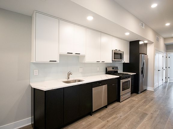 4th image of 1934 W Diamond St #3