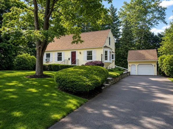 32 Crestview Dr, Holden, MA 01520