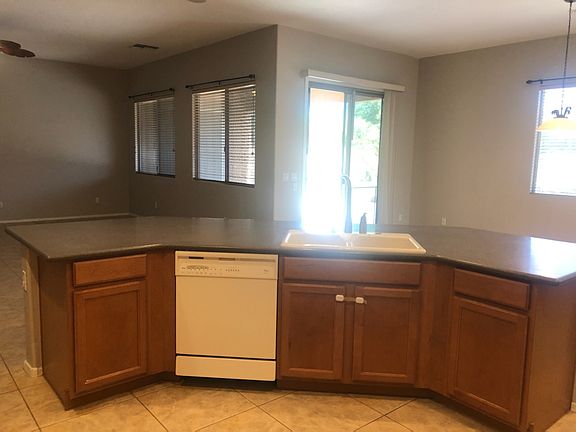 3rd image of 3335 E Sparrow Pl