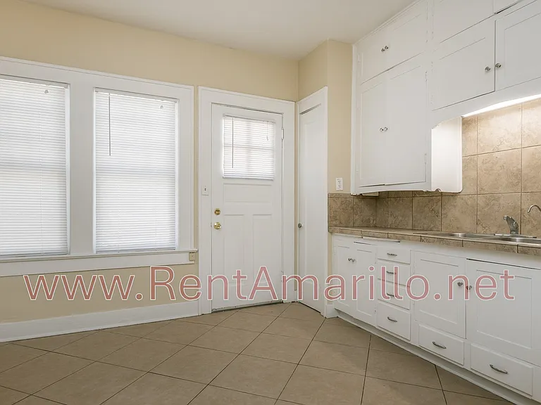 2047 S Hughes St — Photo 8