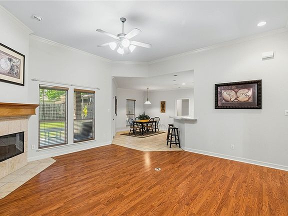 5th image of 3201 La Rochelle Way