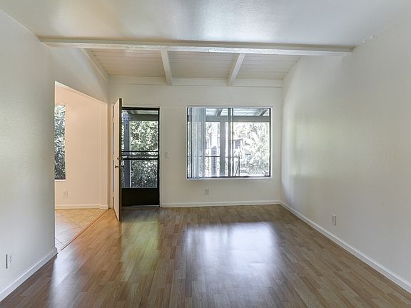 5th image of 2325 Paseo De Laura APT 103