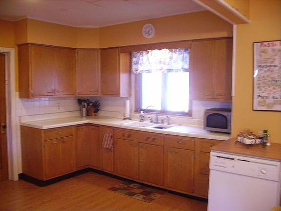 4th image of 15 Elmwood Pl