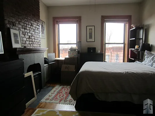 Rented by Skyline Group Real Estate | media 10