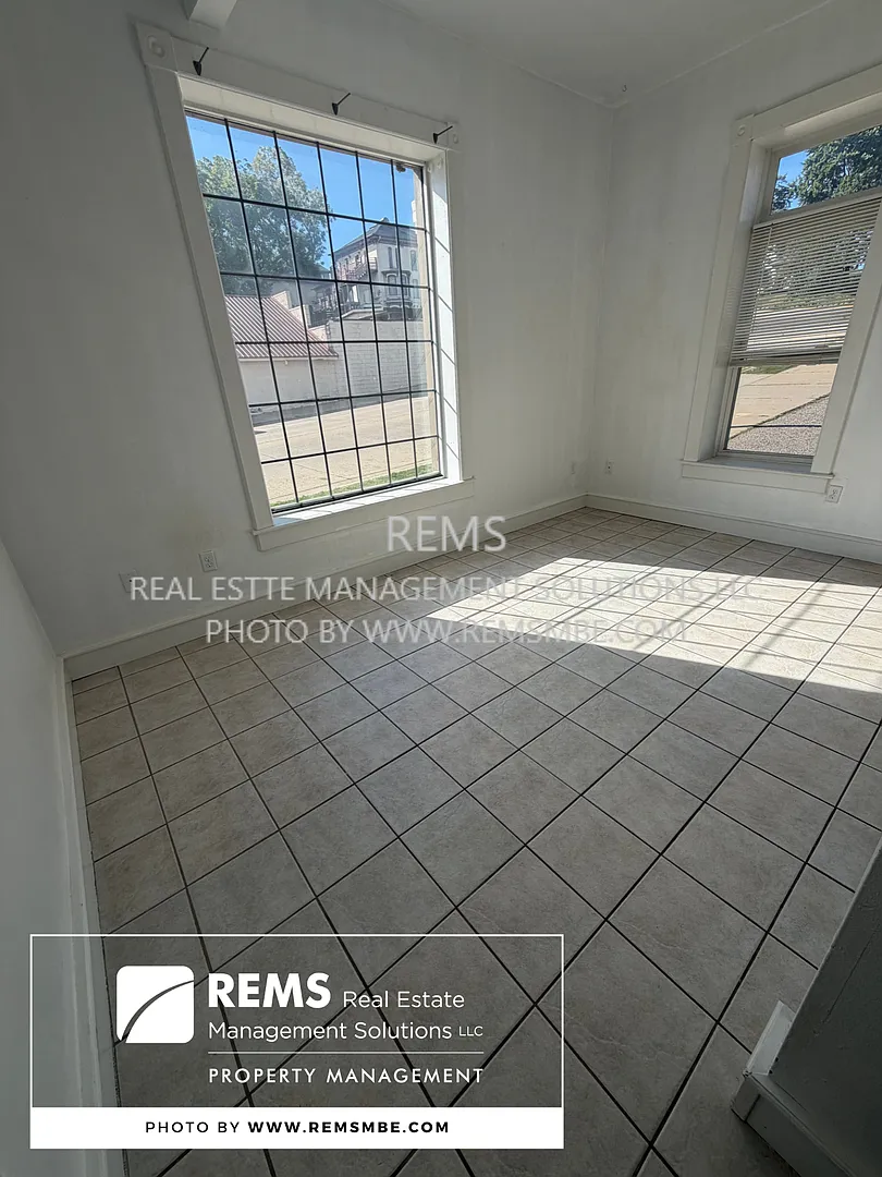 200 Ash Street — Photo 1