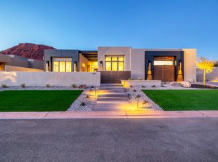 697 E Coral Autumn Ln, Ivins, UT 84738