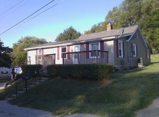 332 N Cavins St, Bloomfield, IN 47424