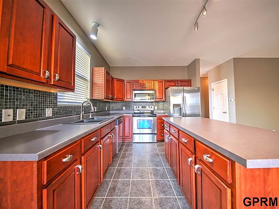 5th image of 1119 Stony Point Dr