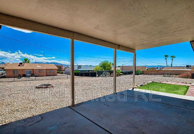 2250 Atlantic Dr — Photo 8