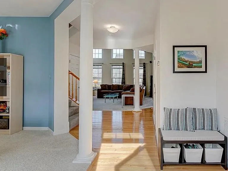 232 Ashbury Hills Dr — Photo 2