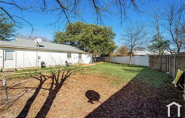 4 bed, 1863 sqft, $2,750 — Photo 4