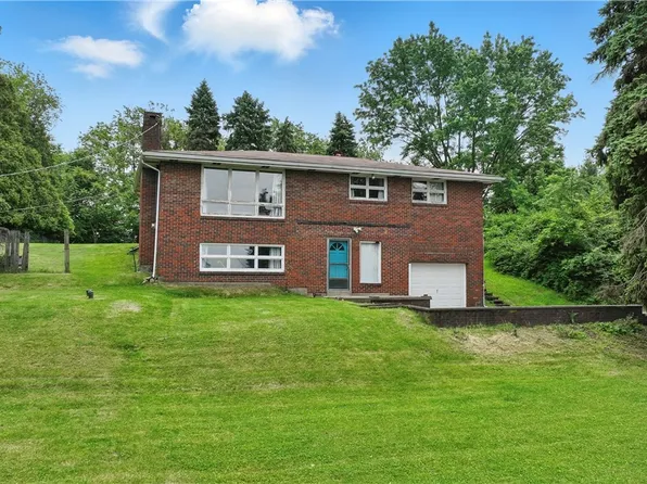 1068 Edmundson Dr, Glassport, PA 15045