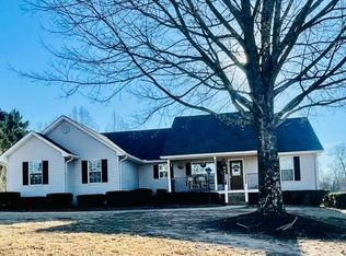 4733 Price Rd, Gainesville, GA 30506