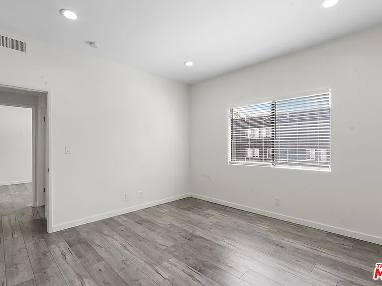 424 S Westmoreland Ave #306 — Photo 23