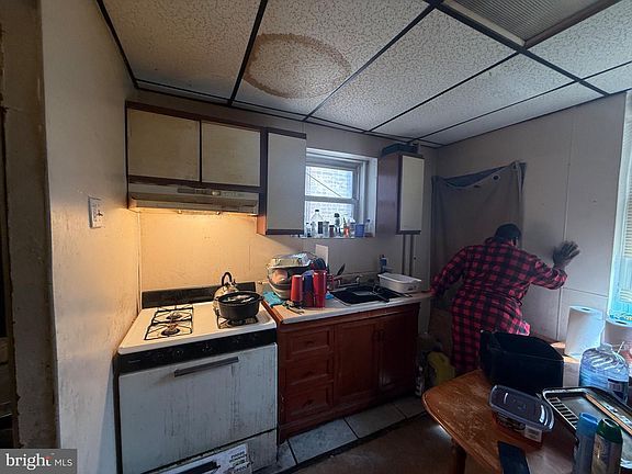 5th image of 4525 N 18th St