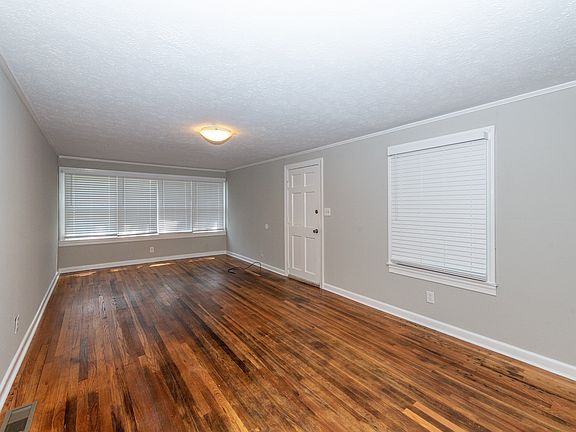 5th image of 609 Watkins Rd