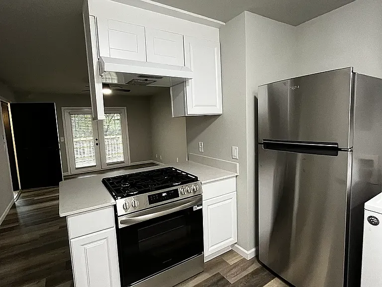 501 W Spruce St #501 — Photo 7